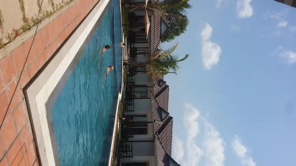 Sea Breeze Resort Sihanoukville 4*,
